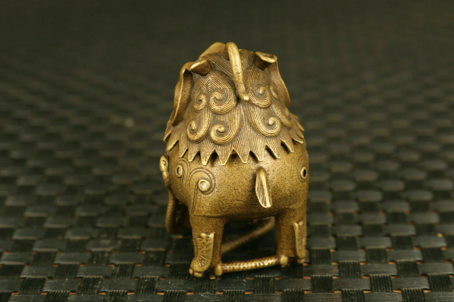 Chinese Bronze Kirin Figure Statue Tea Pet Incense Burner Buddha Good Stand