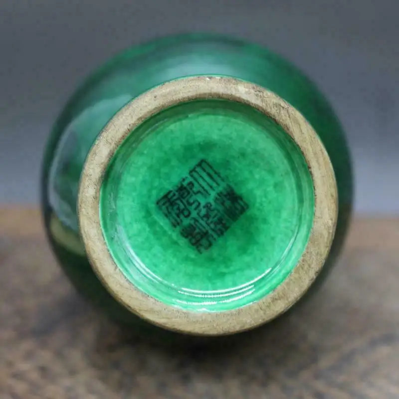 Chinese old porcelain Green Glaze Ink Figure Jade Pot Spring Vase