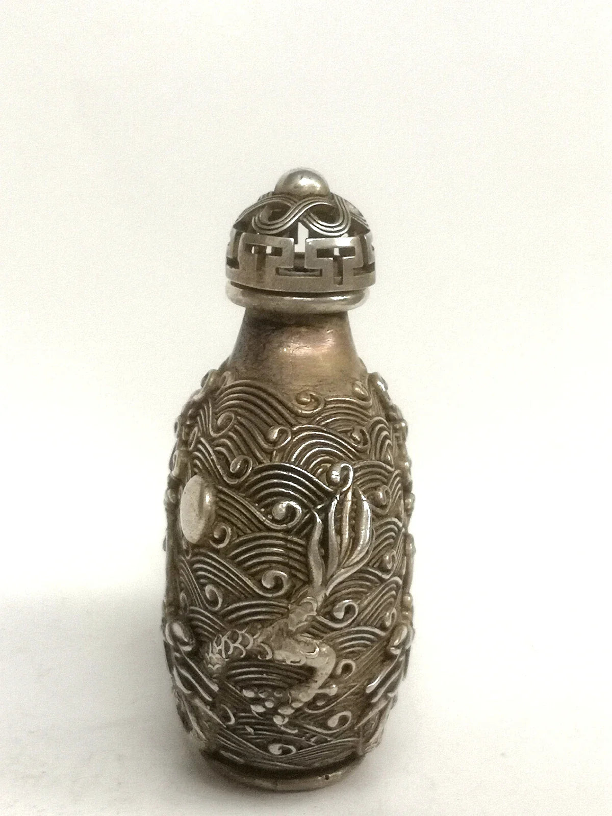 Collection China Ancient Tibet Silver Carving Dragon Snuff Bottle Decoration