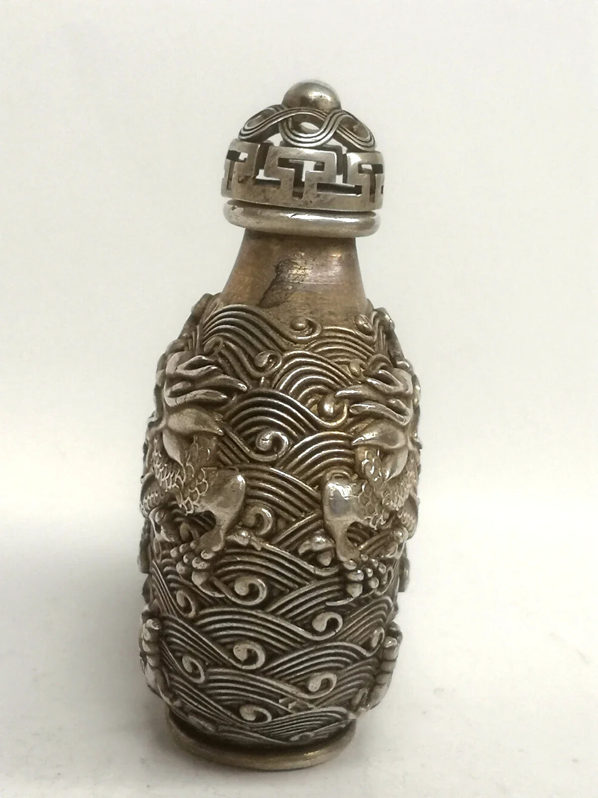 Collection China Ancient Tibet Silver Carving Dragon Snuff Bottle Decoration