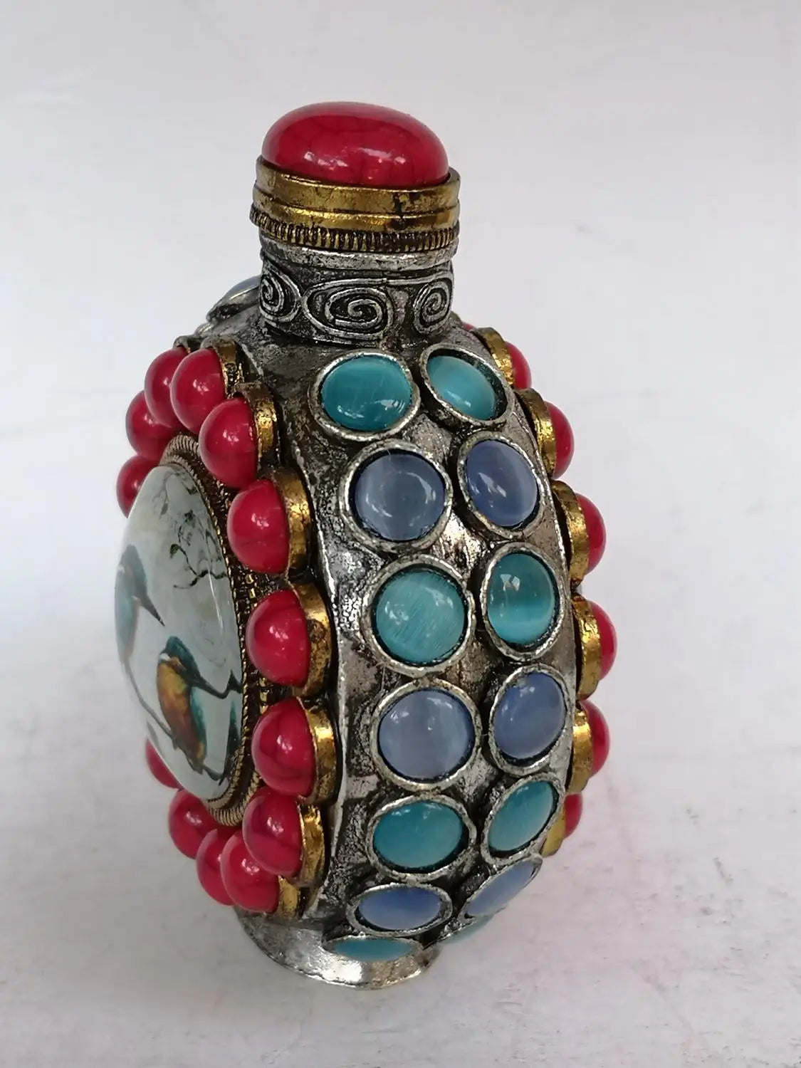 Exquisite antique double-sided color drawing snuff bottle handicraft